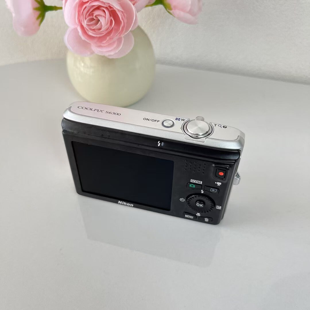 COOLPIX S6300 Digital Camera 3D Ready Exposure Compensation Silver SD Card