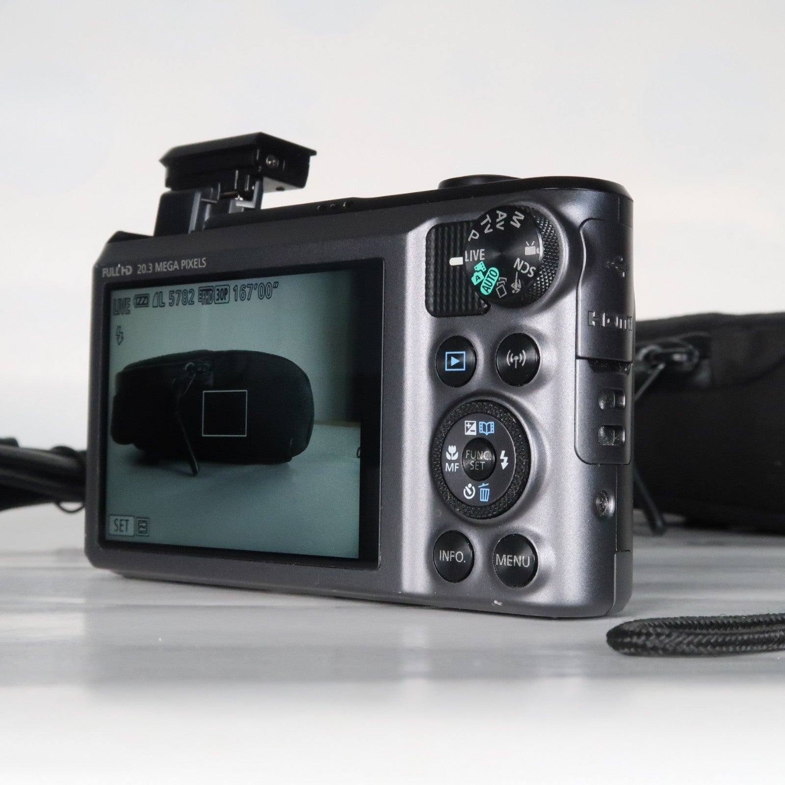 📷 Used Canon PowerShot SX720 HS 🖤 20.3MP Travel Zoom Camera – Full Bundle Included 🔥🌸