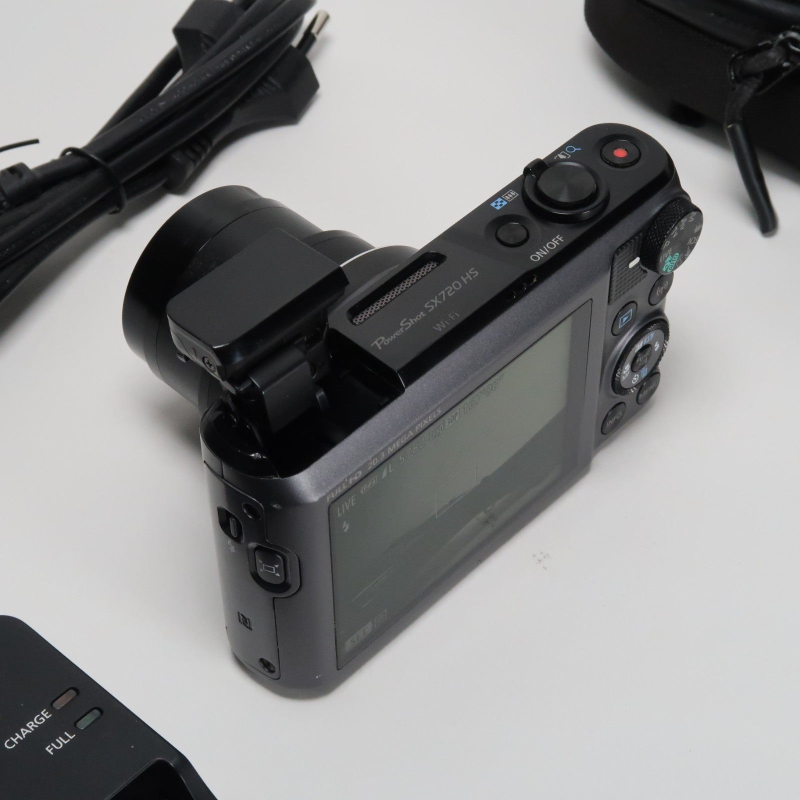 📷 Used Canon PowerShot SX720 HS 🖤 20.3MP Travel Zoom Camera – Full Bundle Included 🔥🌸