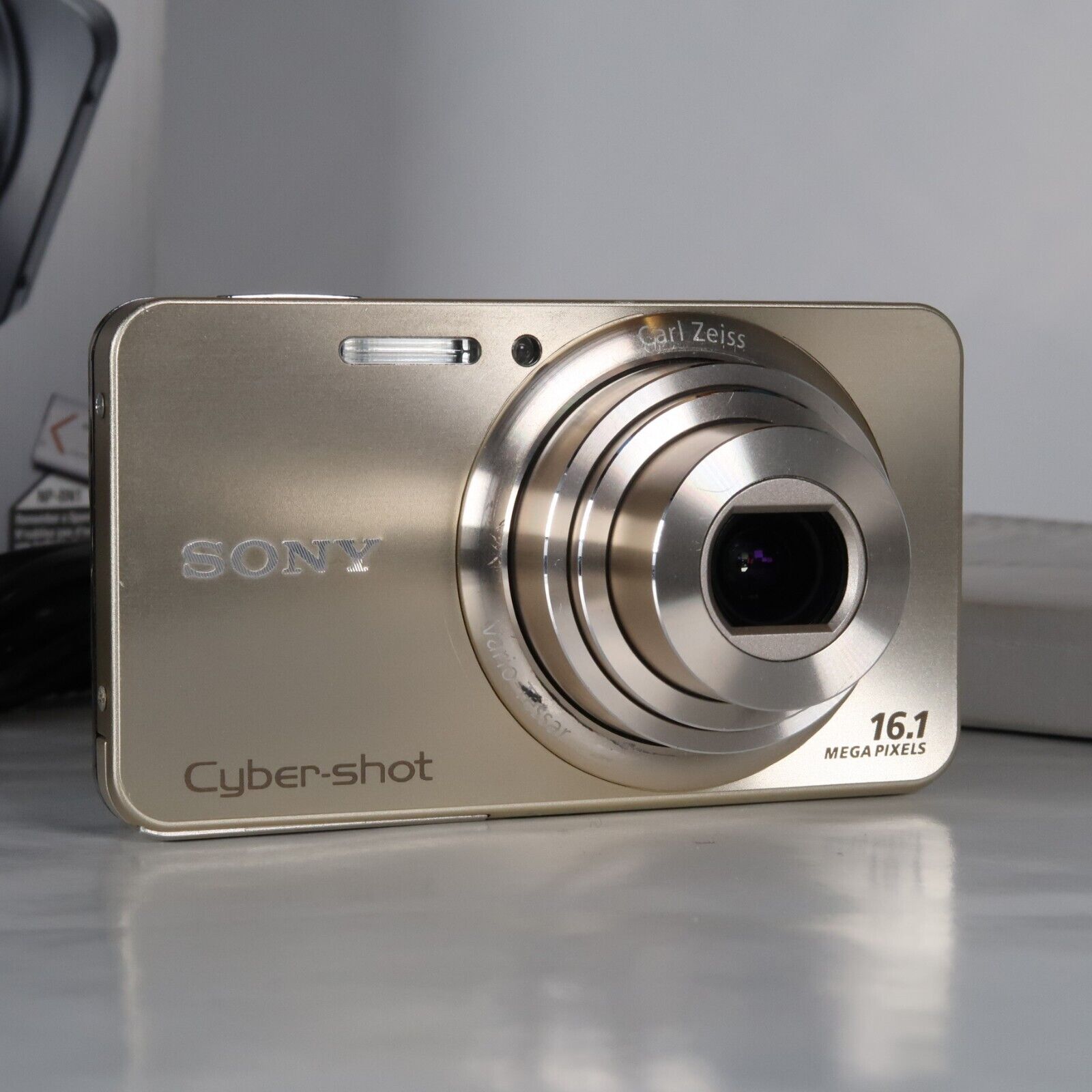 📷 Used Sony W570 – 16.1MP Compact Travel Camera in Gold | Tested + Ready to Go 🔥🌸